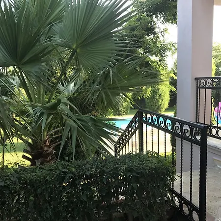Green Valley Villas